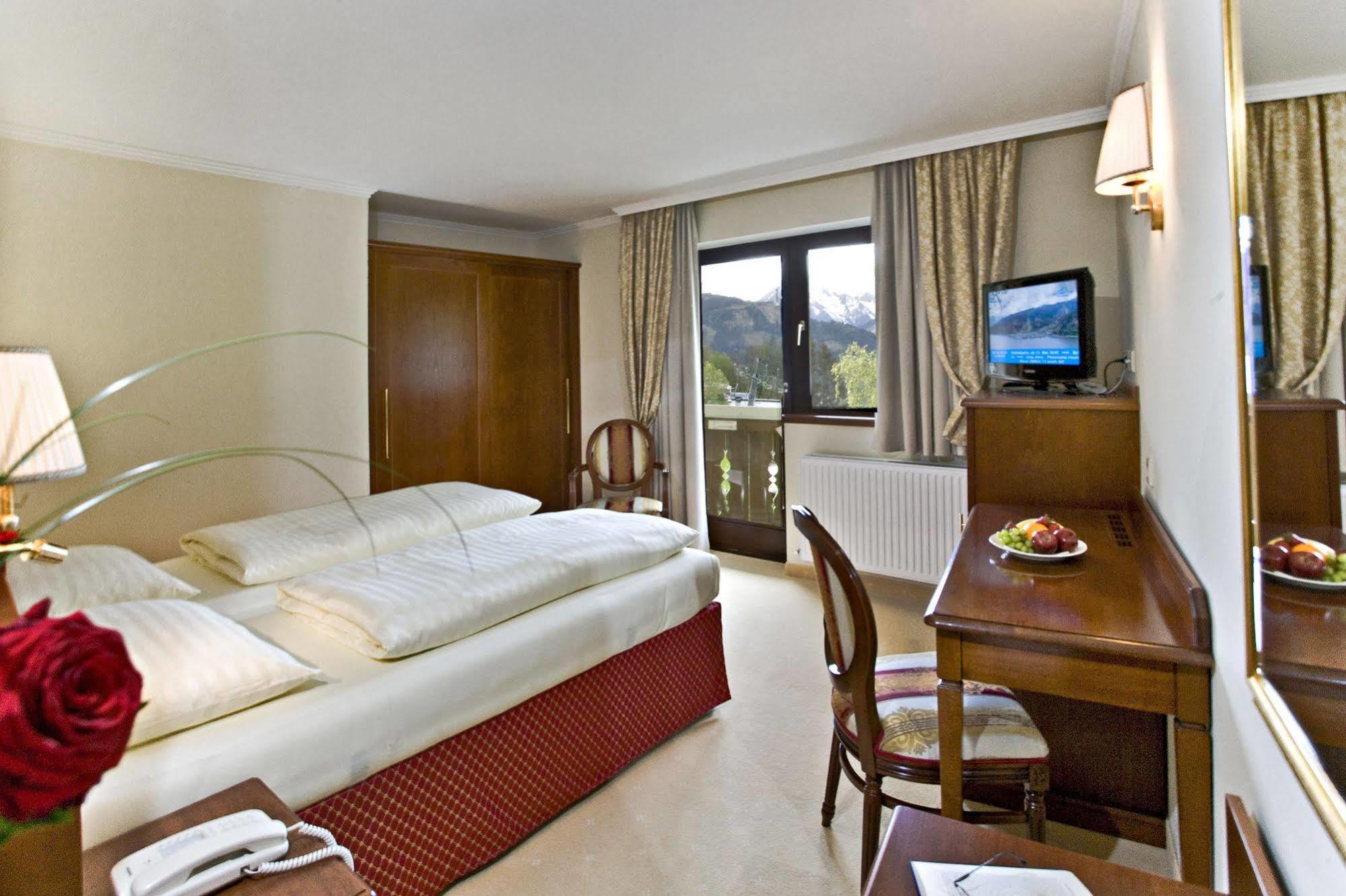 Hotel Berner Zell am See Room photo