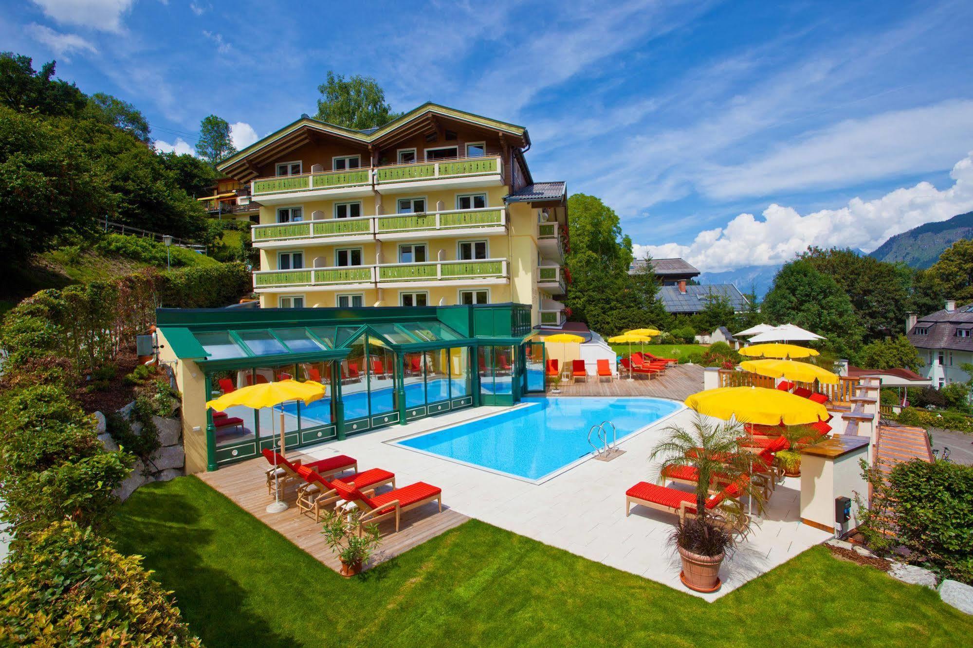 Hotel Berner Zell am See Exterior photo